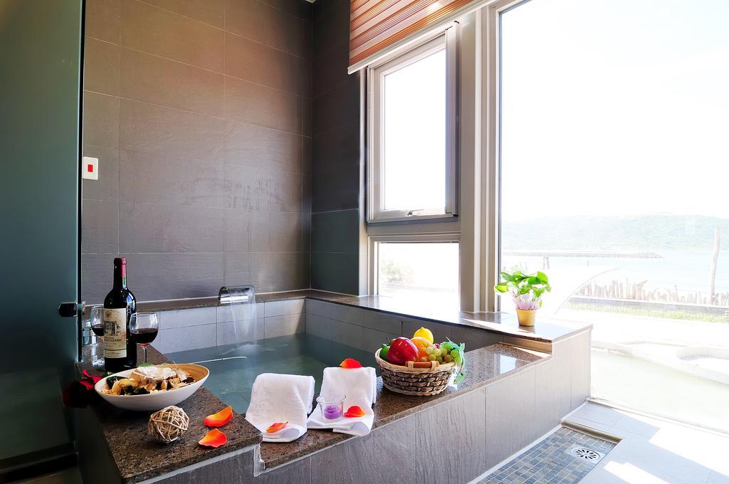 JinShan Sakura Bay Hot Spring Hotel Bagian luar foto