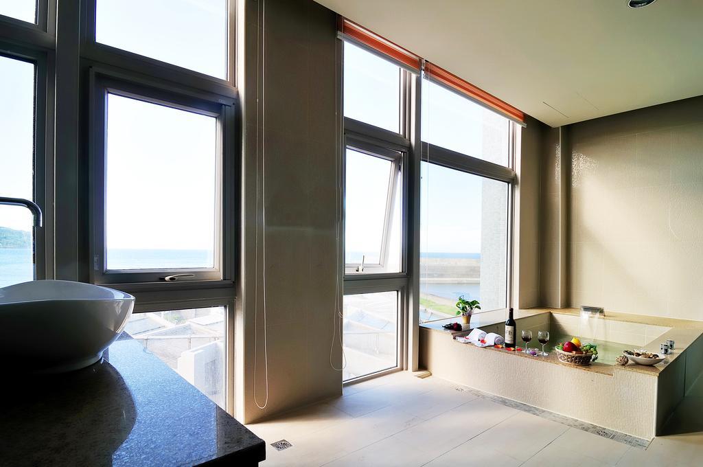JinShan Sakura Bay Hot Spring Hotel Bagian luar foto