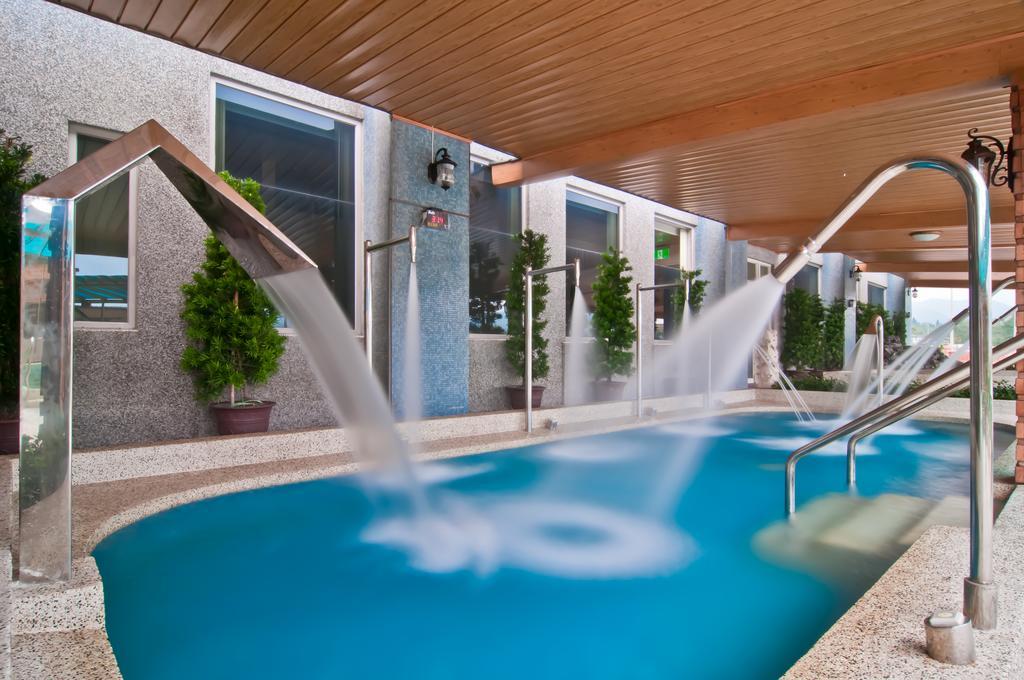 JinShan Sakura Bay Hot Spring Hotel Bagian luar foto